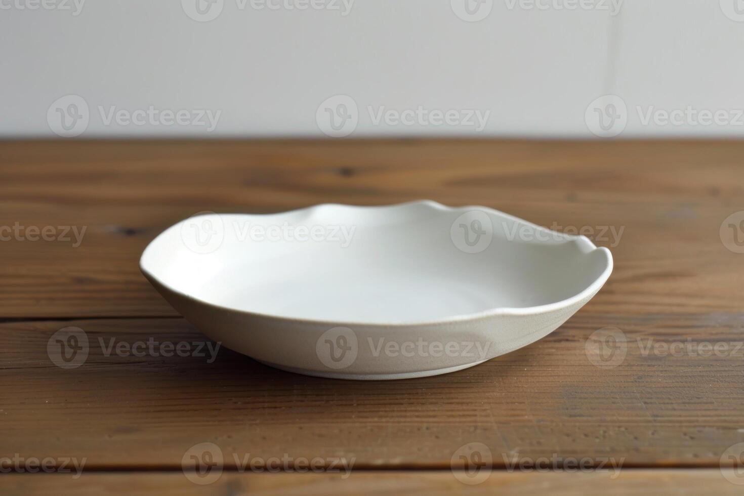 Madeira Bowl on Stand Madeira Bowl on Stand