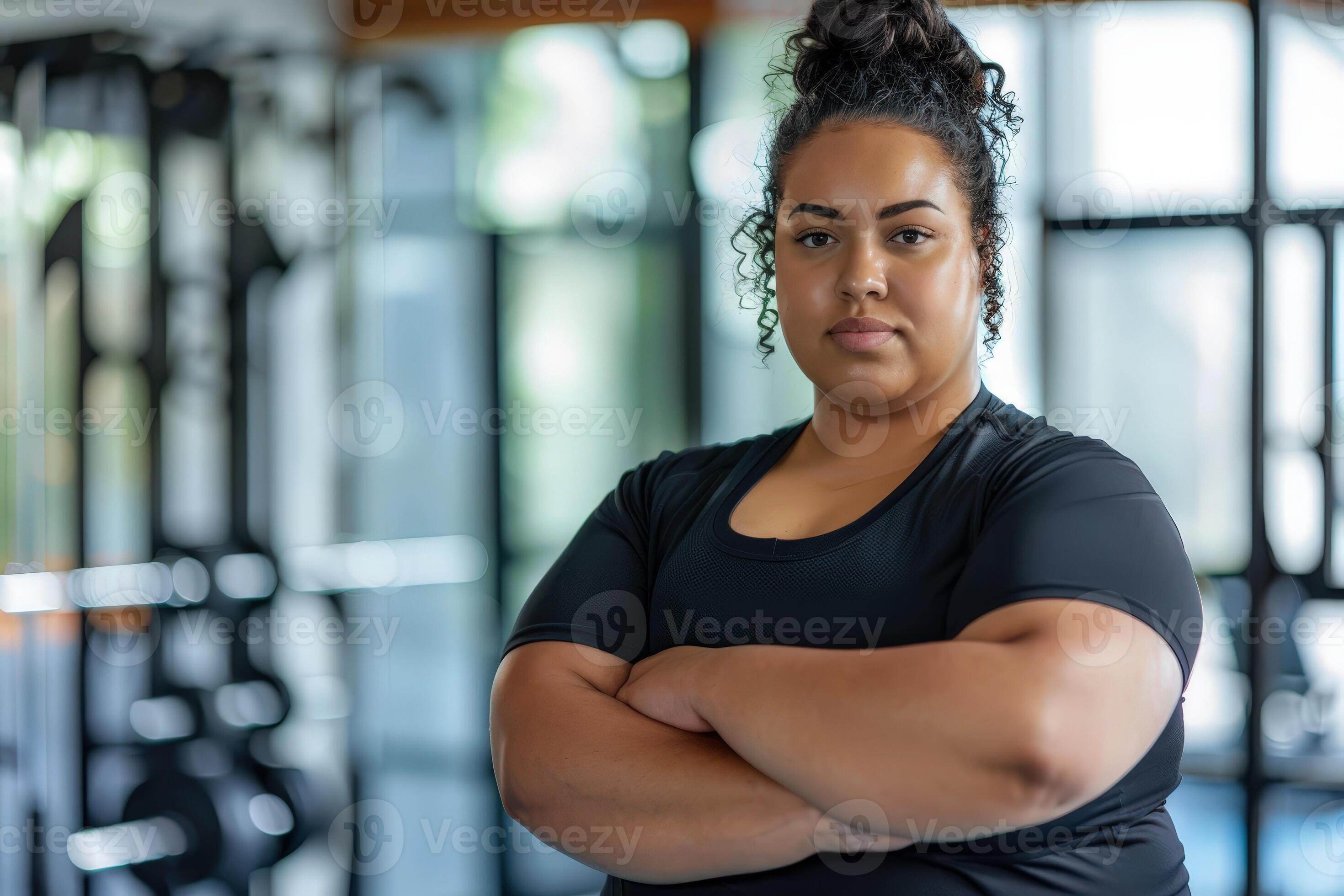chubby woman exercise at camera in gym 47353328 Stock Photo at Vecteezy