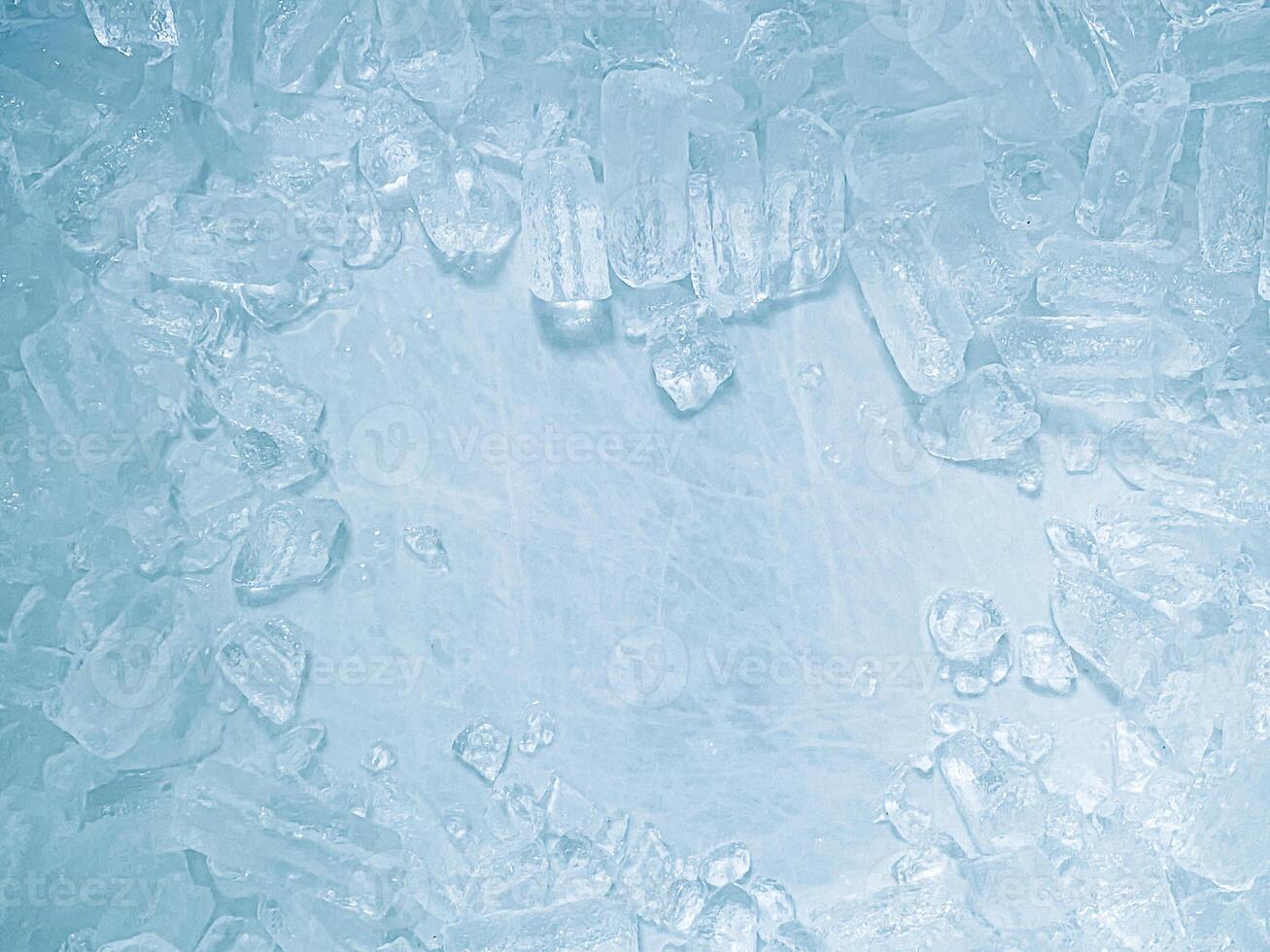icecubes background,icecubes texture,icecubes wallpaper,ice helps to feel refreshed and cool water from the icecubes helps the water refresh your life and feel good.ice drinks for refreshment business photo