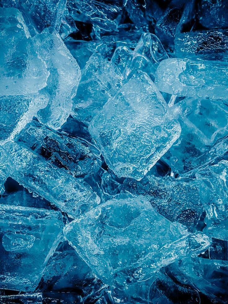 icecubes background,icecubes texture,icecubes wallpaper,ice helps to feel refreshed and cool water from the icecubes helps the water refresh your life and feel good.ice drinks for refreshment business photo