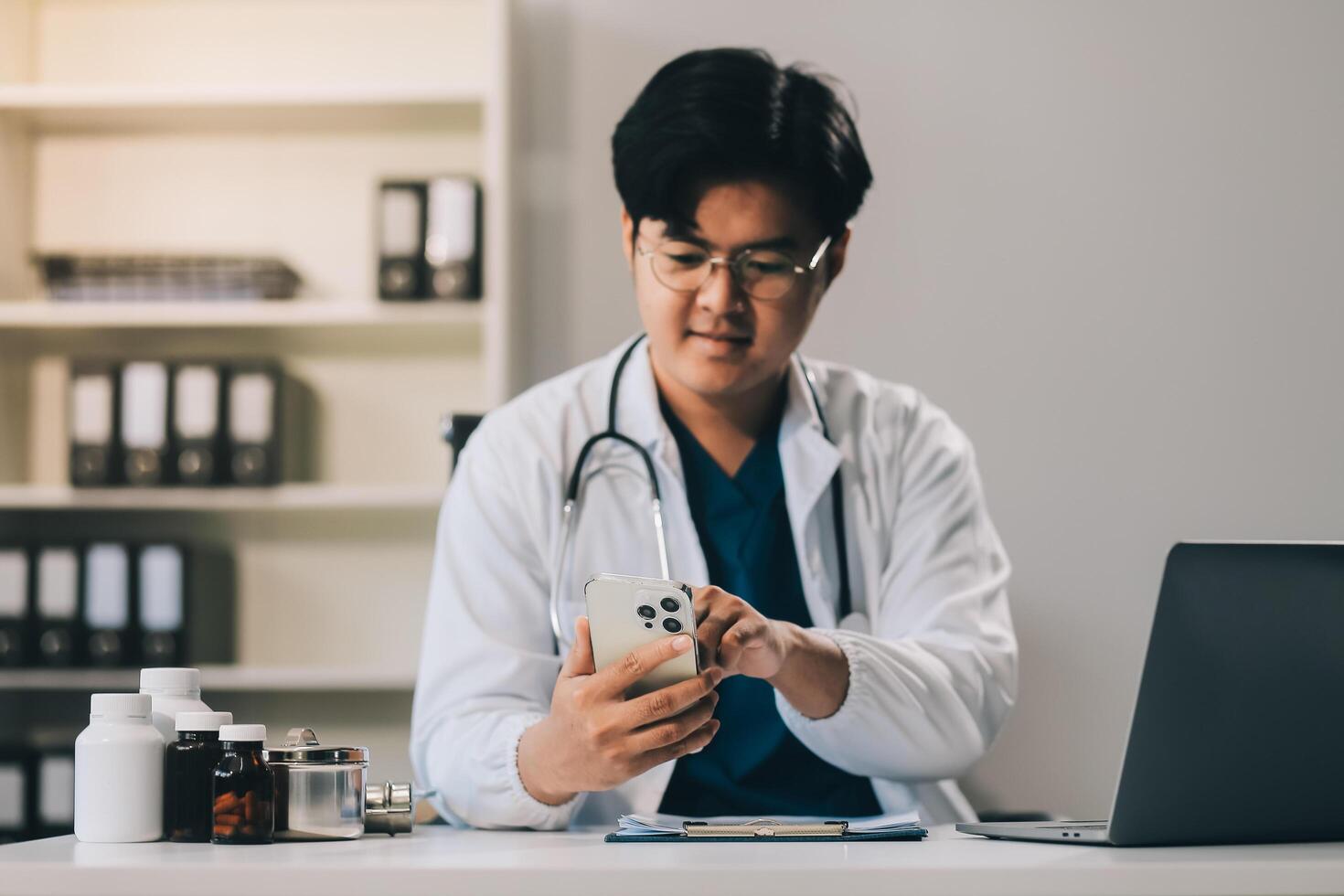Online Medical Consultations, Asian Full time pharmacy, doctor online consulting, medical care from experienced professionals. Need a medical consultant Try this online, directly send medicines photo