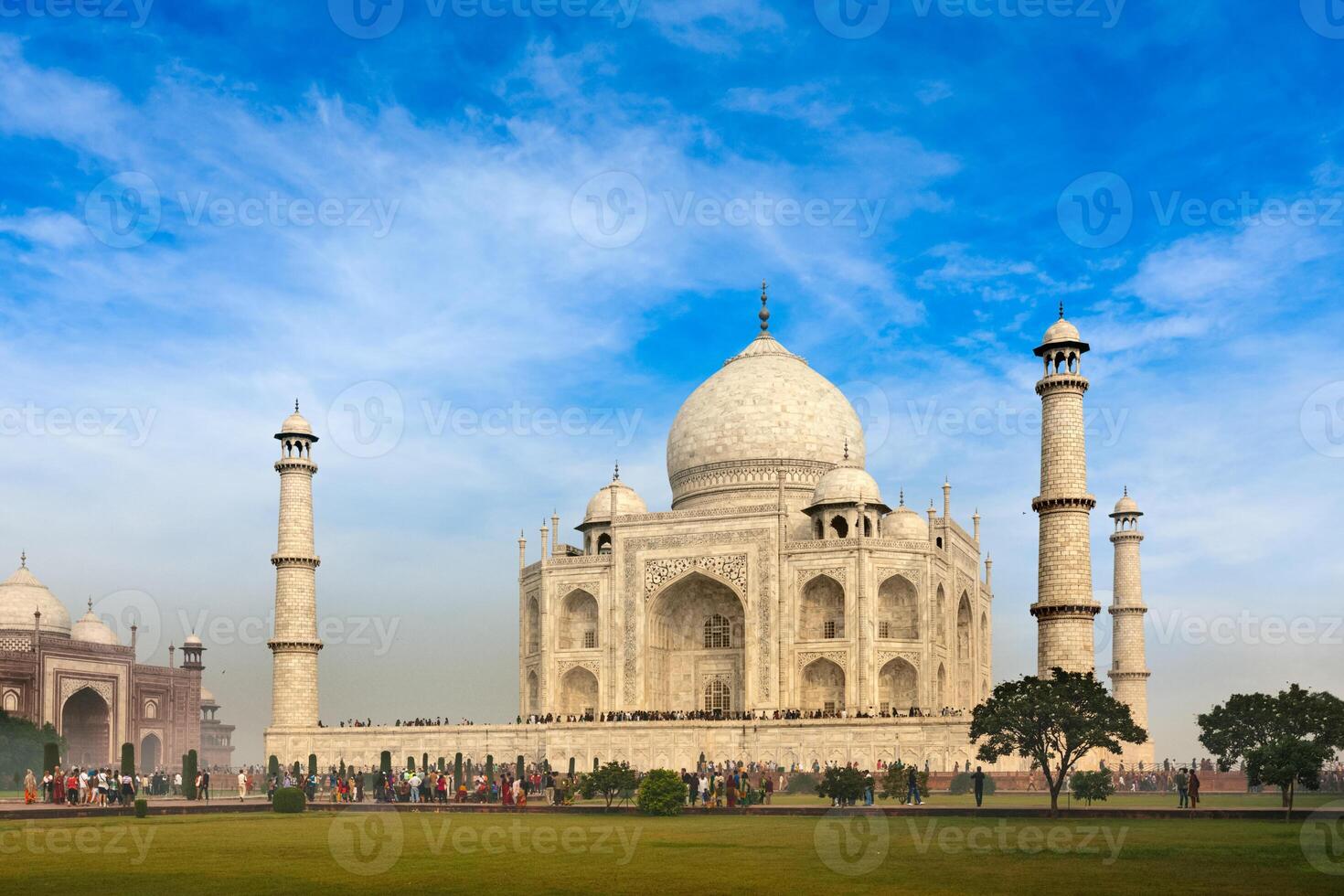Taj Mahal, Agra, India photo