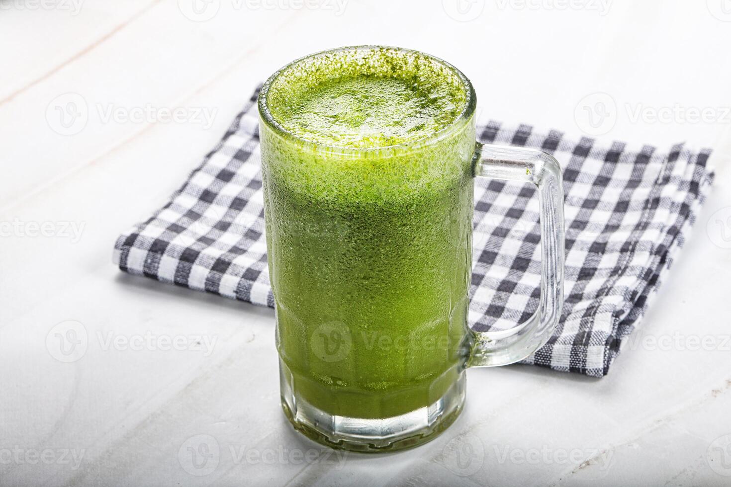 Lemon and mint cold smoothie photo