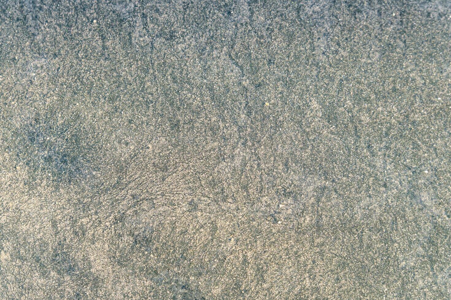 Selective focus. First frost on a frozen car, late autumn close-up. Beautiful abstract frozen microcosmos pattern. Freezing weather frost action in nature. Winter backdrop. photo