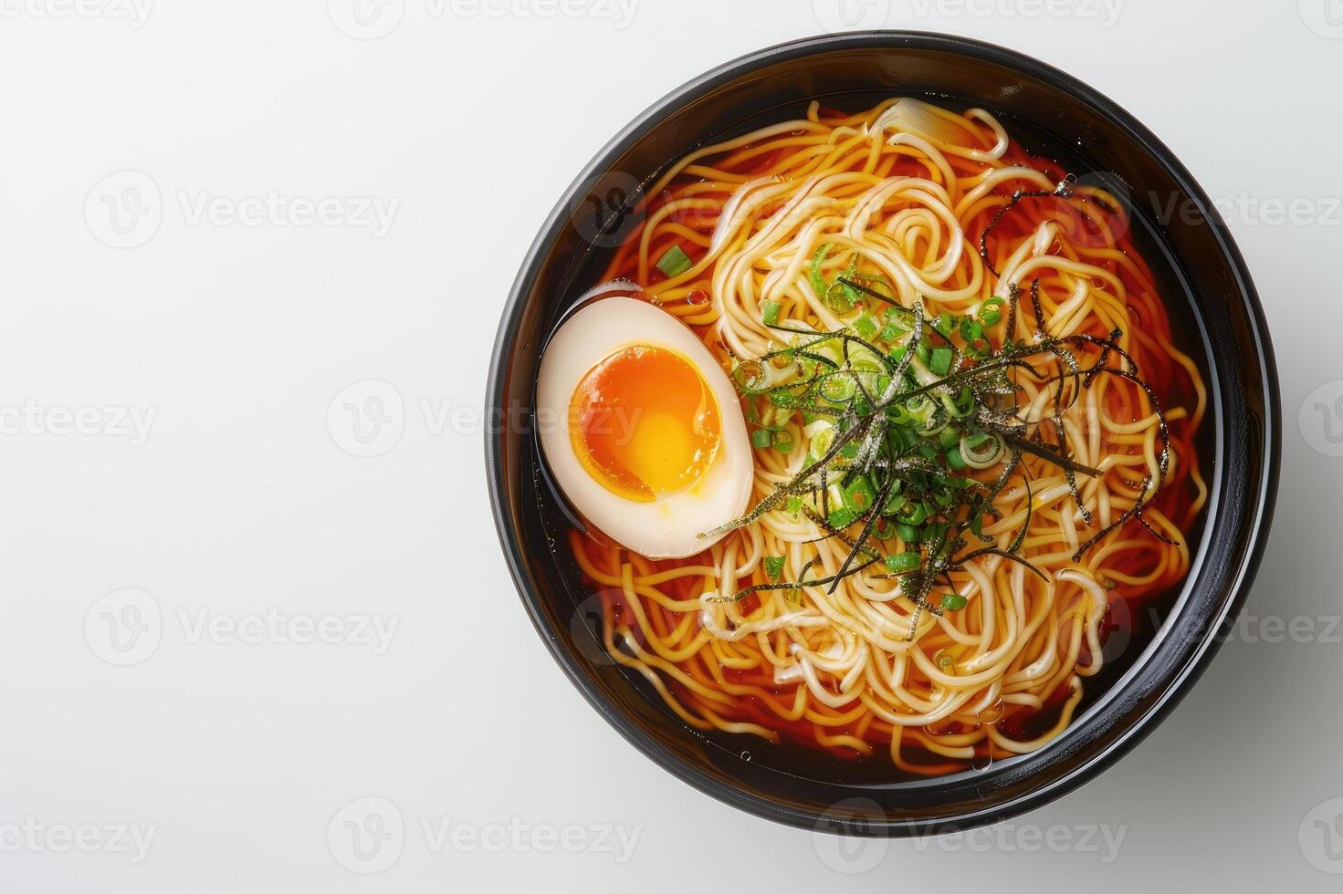 A bowl of perfectly cooked plain noodles photo