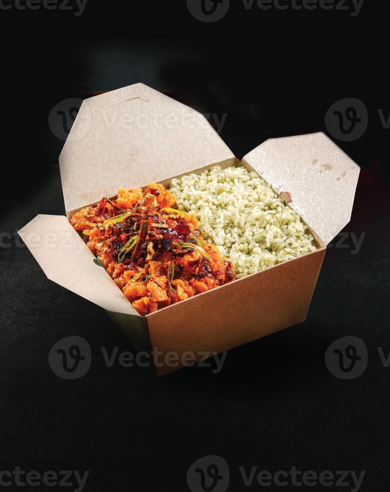 Crispy Chicken in paper box photo