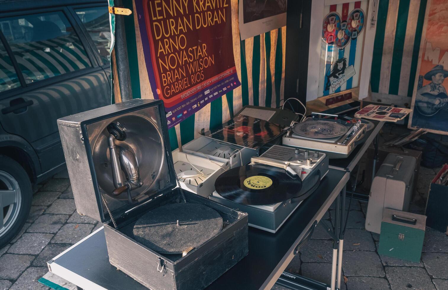Hasselt. Limburg - Belgium. 23-10-2021. Vintage gramophones, turntables and records at the fair in the city photo
