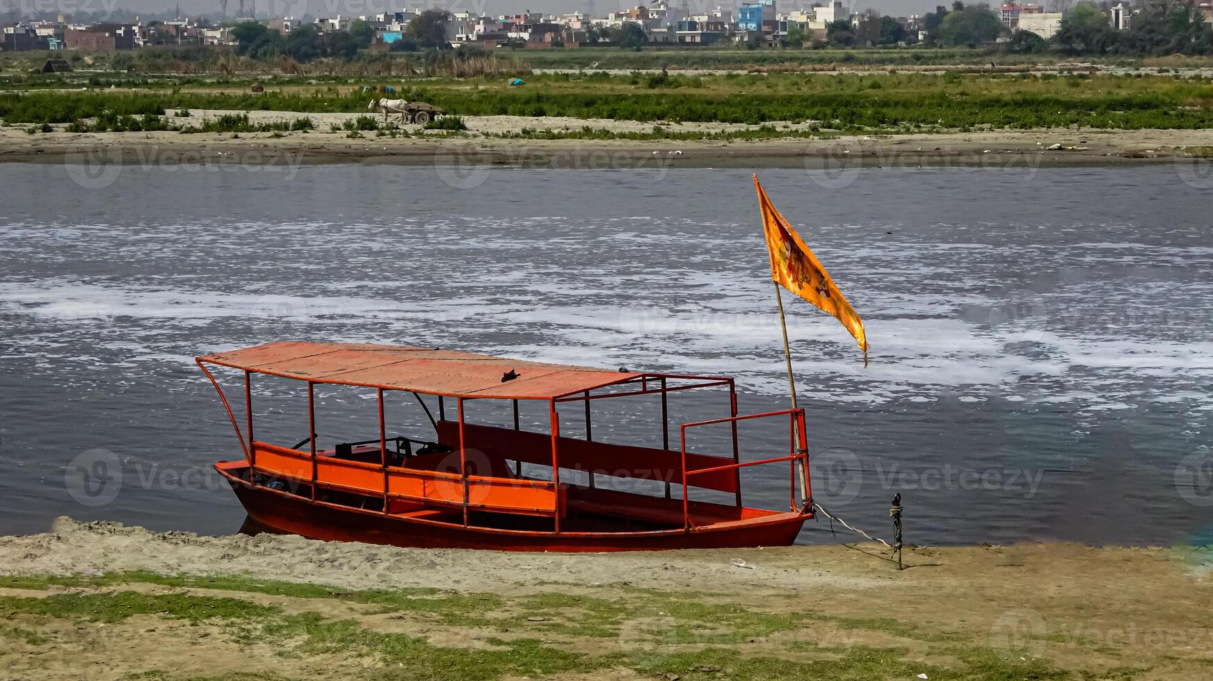 A boat knot edge of the river photo