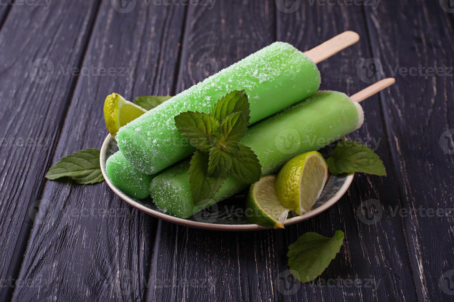 Lime and mint popsicle photo