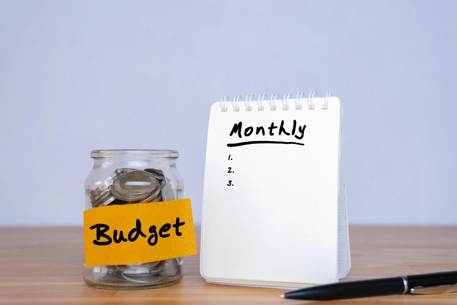 Creating a monthly budget photo