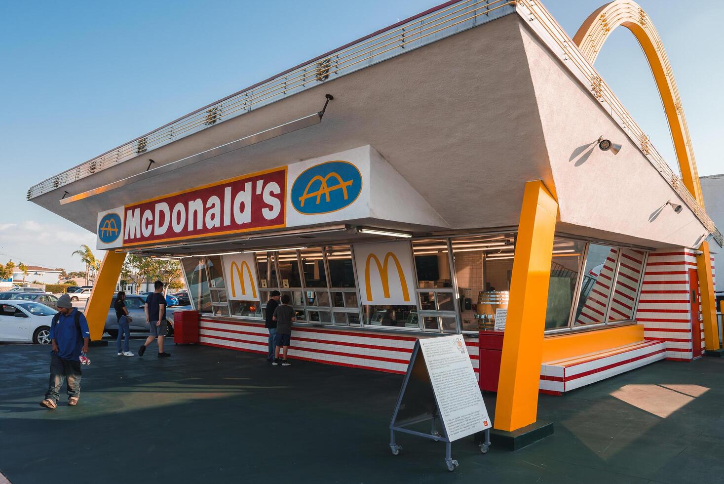 Retro McDonald's Restaurant with Iconic Design, Los Angeles photo