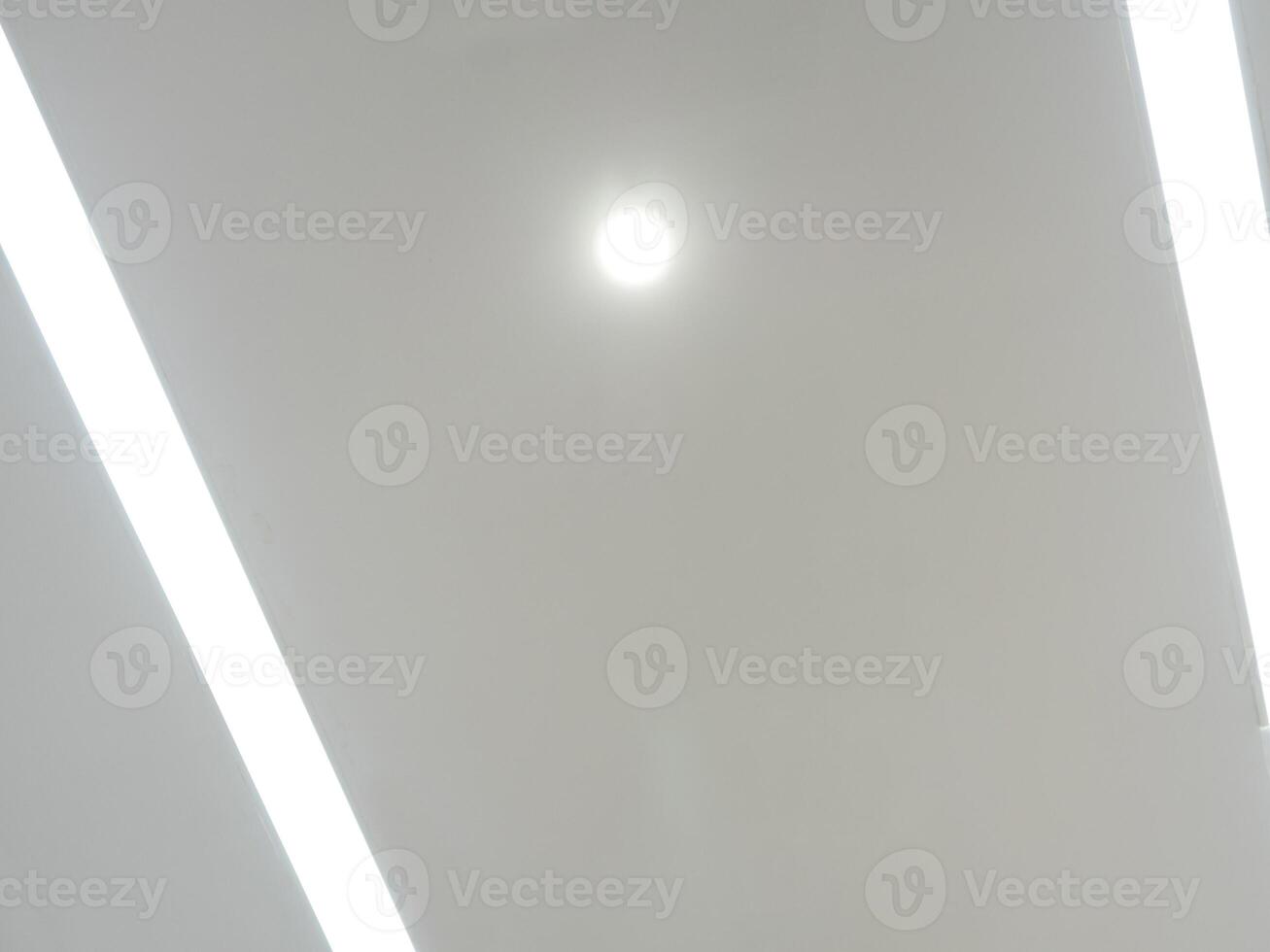 Circle shape and bar Lighting on the modern office ceiling photo