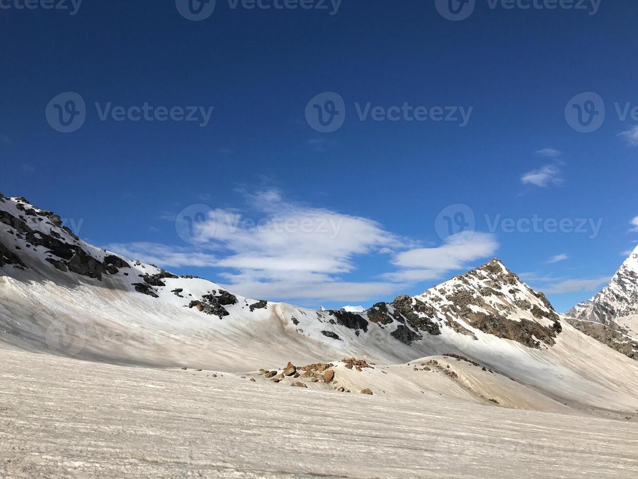 Trekking towards Pin Pass Trek in Himachal Pradesh, India photo
