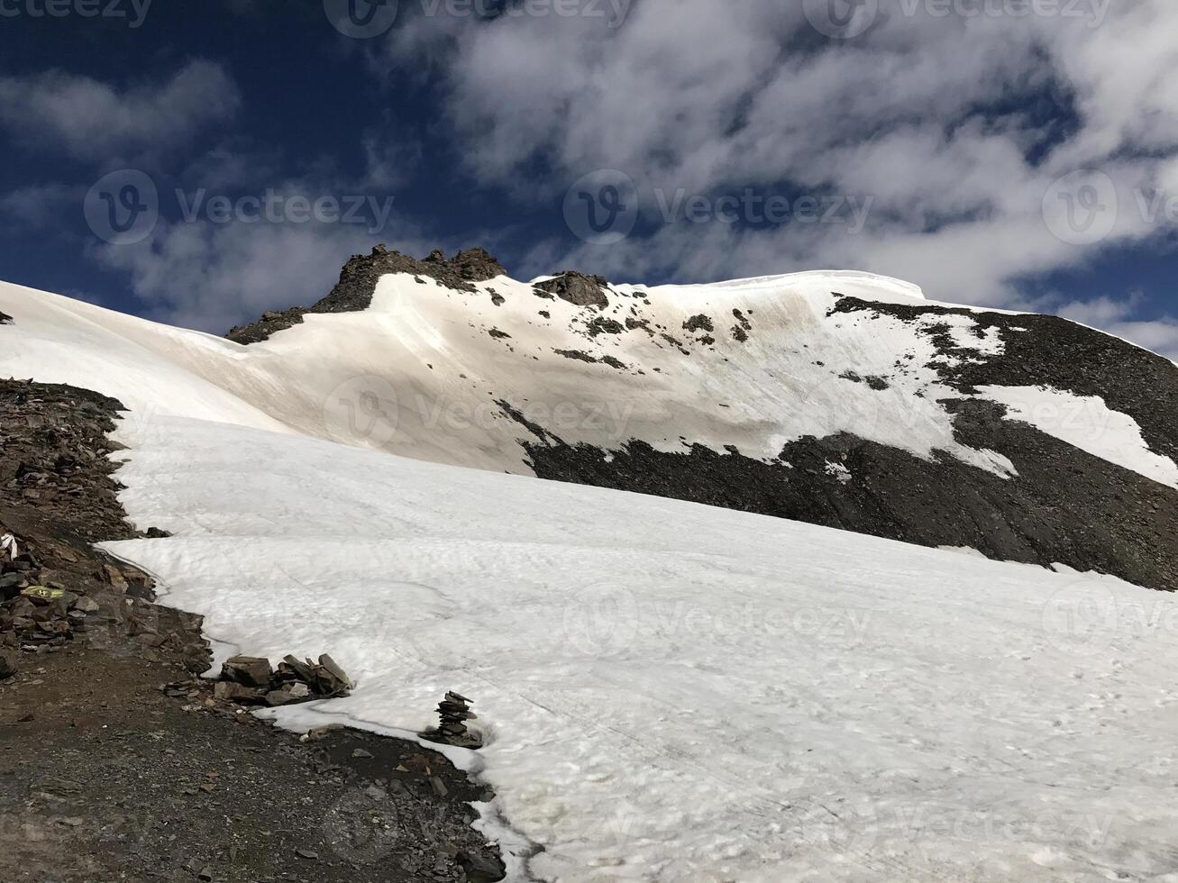 Trekking towards Pin Pass Trek in Himachal Pradesh, India photo