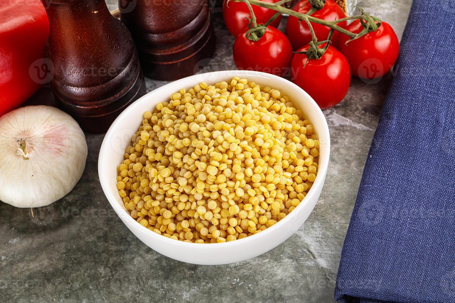 Dry ptitim heap in the bowl photo