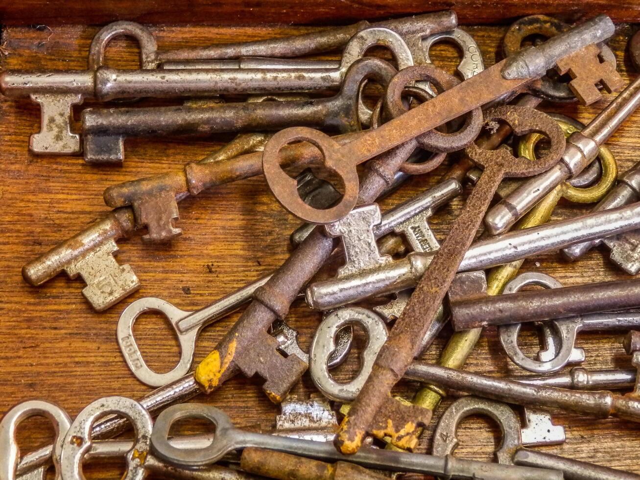 Antique skeleton keys photo
