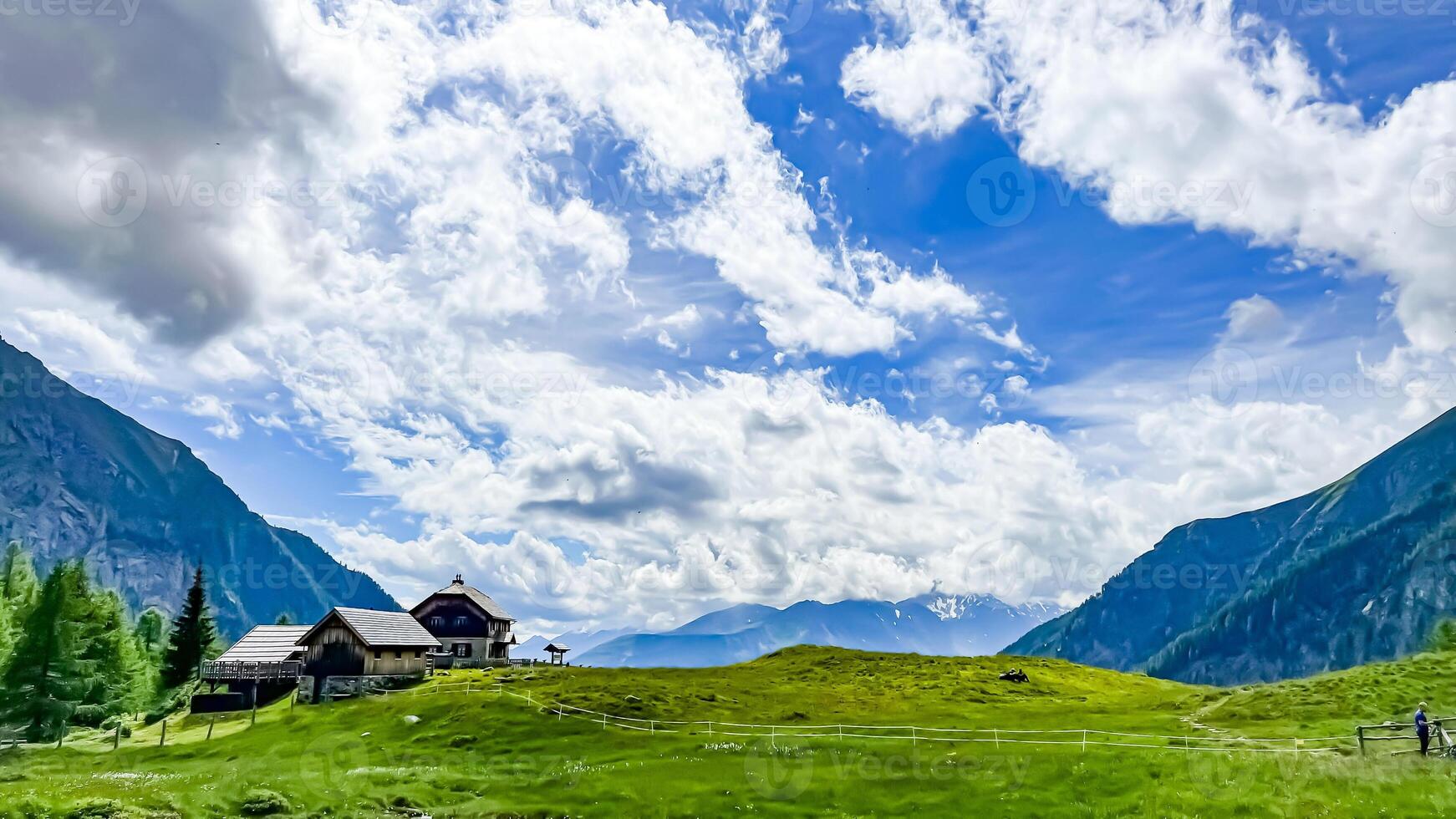 Sauleck Hohe Tauern Austria hiking Alps Mallnitz Arthur von Schmid Haus photo