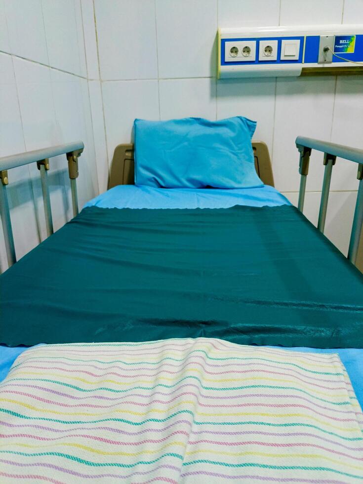 Hospital bed in recovery room with copy space.3d rendering photo