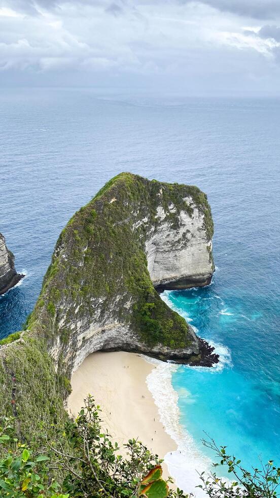 main of view of kelingking beach, one of the most amazing spots on nusa penida island, bali photo