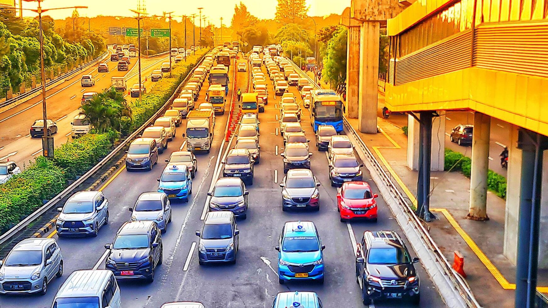 Jakarta, July 4 2024. Very congested traffic in the morning on Jalan MT Haryono, Cawang. photo