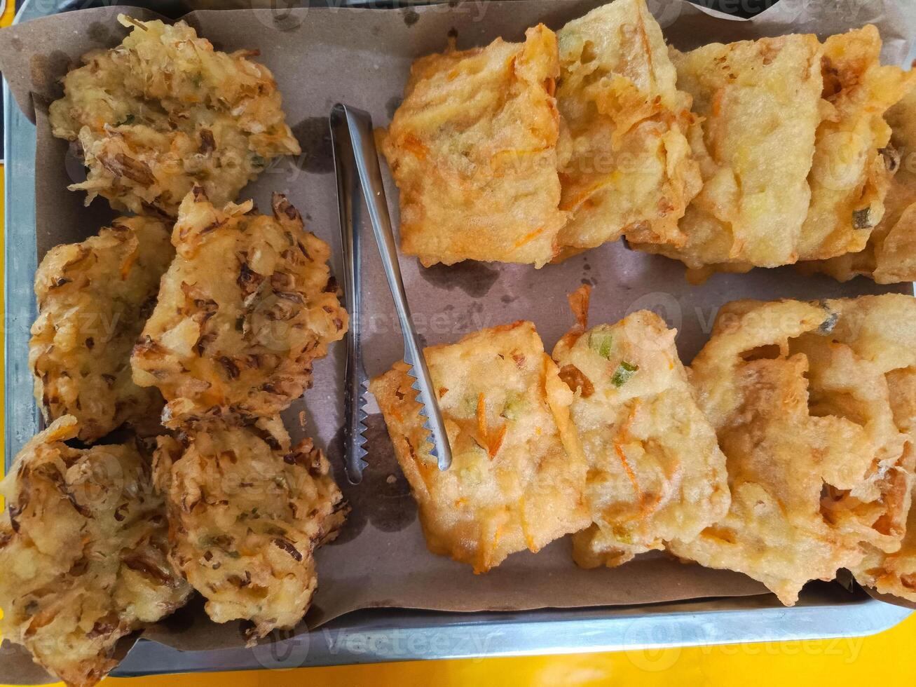 photo of tempeh and fried bakwan