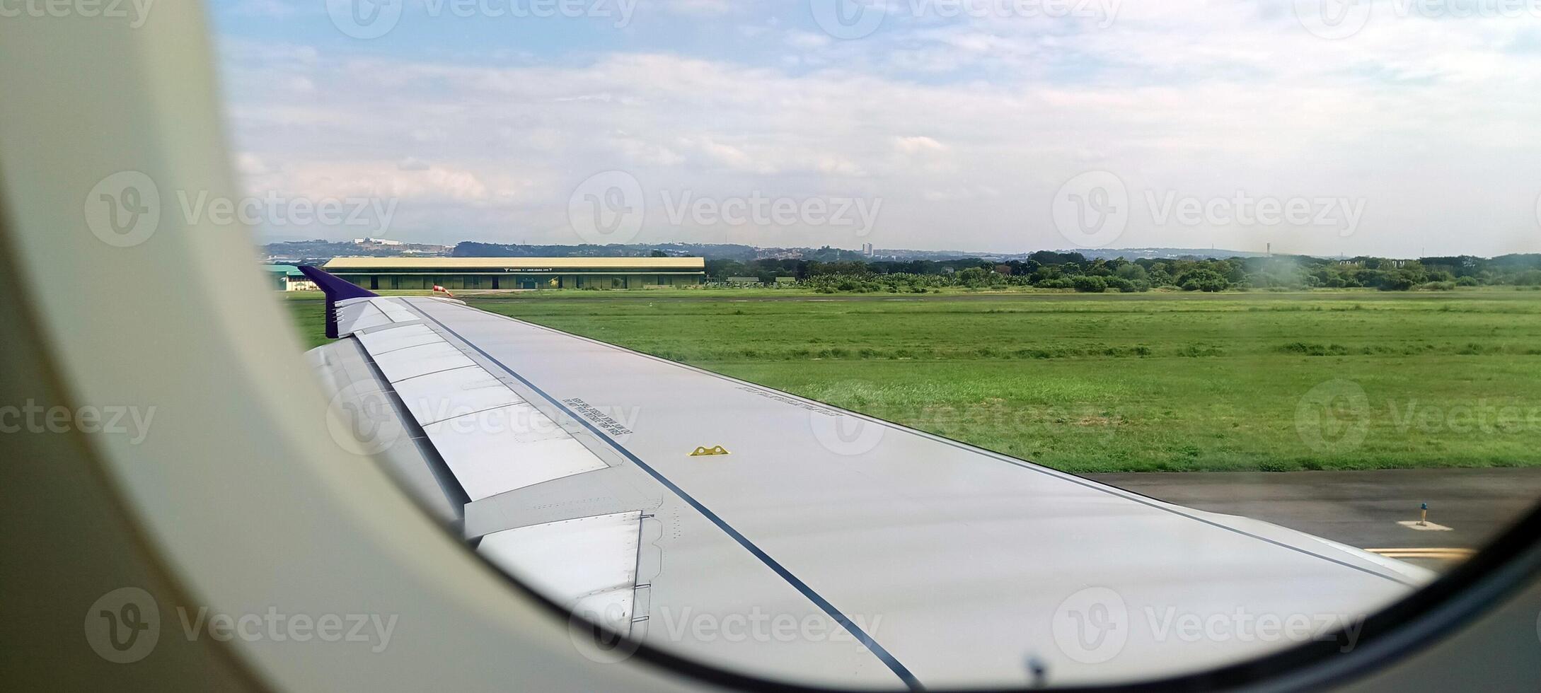 The view outside the plane if you look from the window photo