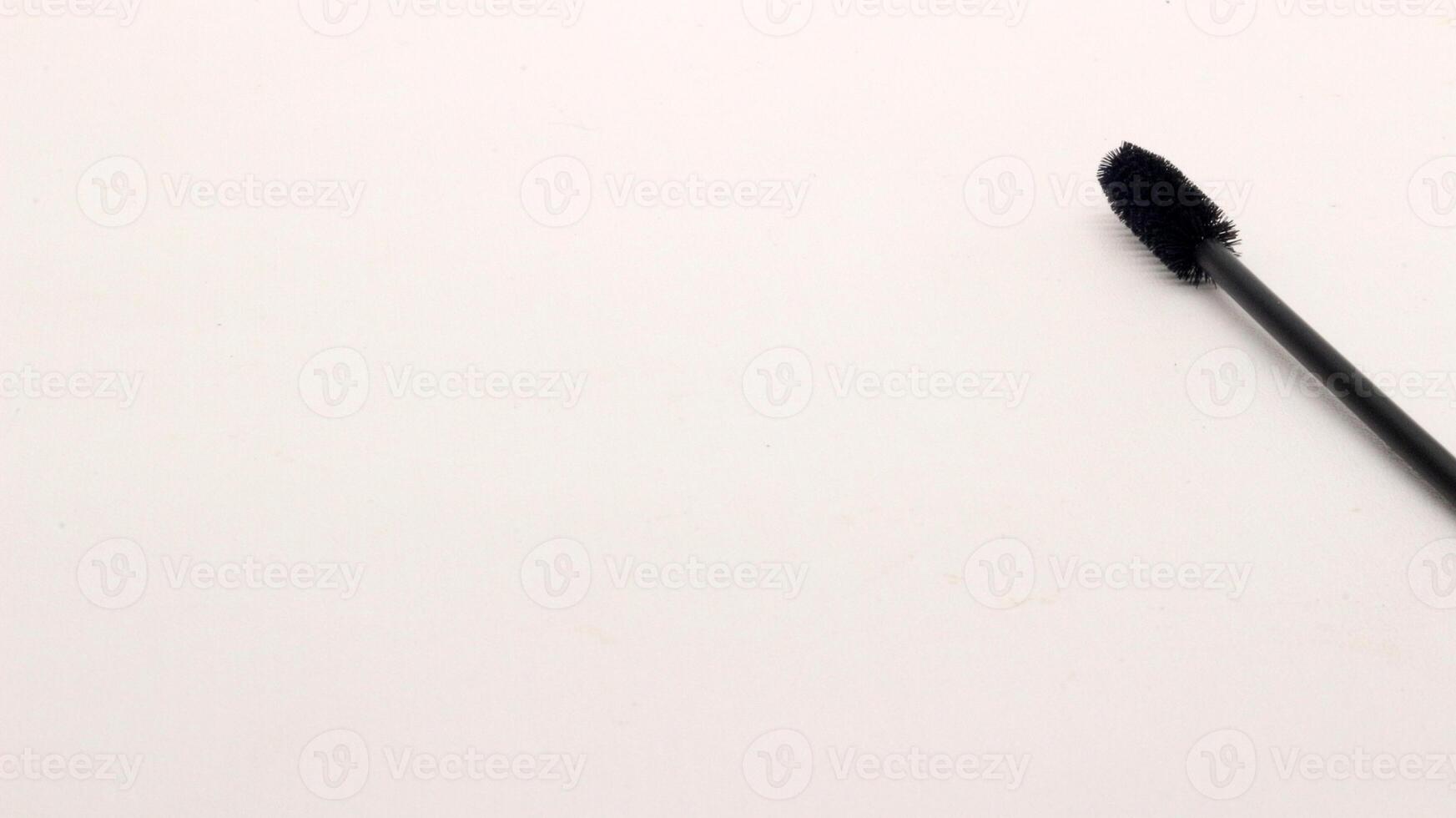Black eyelash comb photo