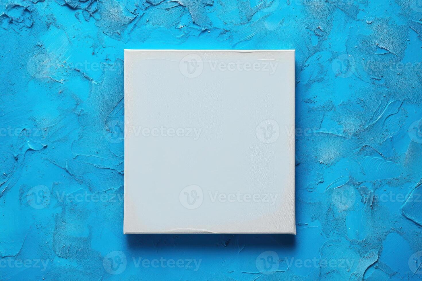 a white square is mounted on the edge of a painted wall, photo