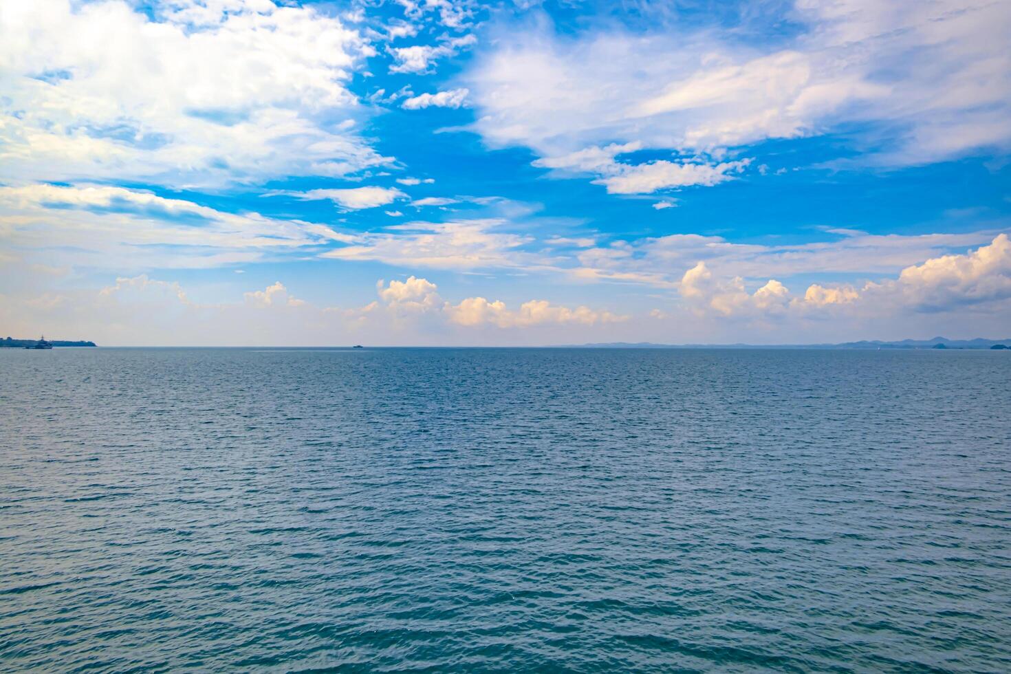 Sea and sky white clouds on tropical photo