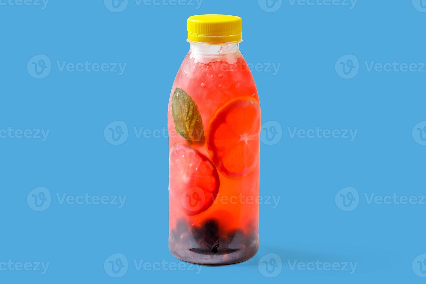 Bubble gum lemonade with currants, lime, mint, bubble gum syrup, ice, soda water on blue background for food delivery website 1 photo