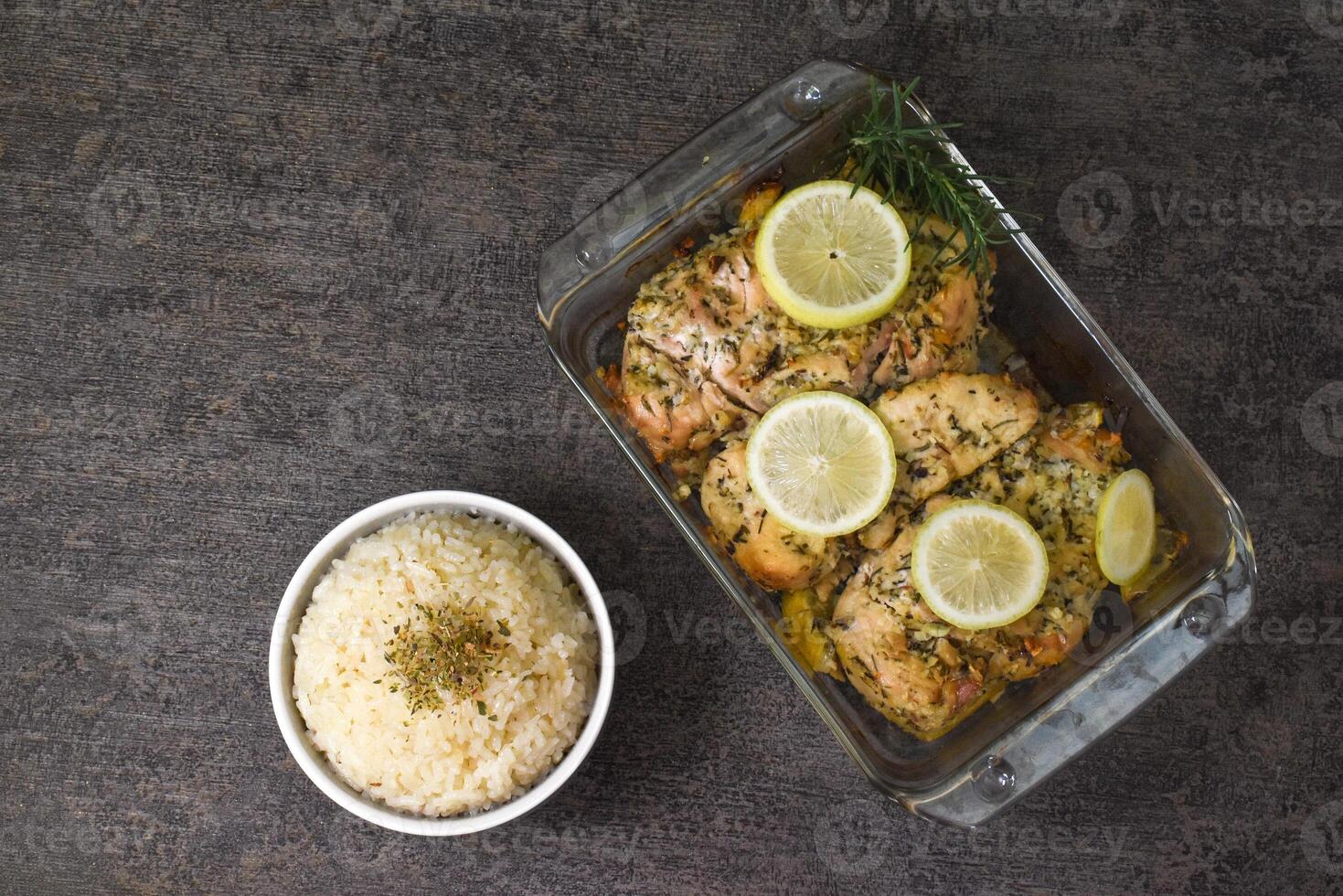 Baked Chicken with Lemon Sliced photo