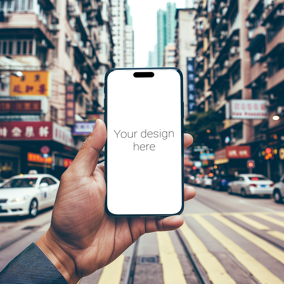 Mockup of black smartphone similar to iphone 15 in person's hand. Big city is on background psd