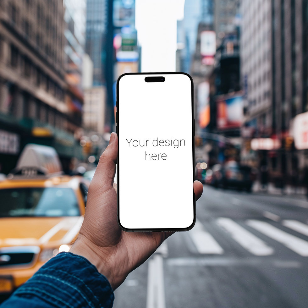 Mockup of black smartphone similar to iphone 15 in person's hand. Big city is on background psd
