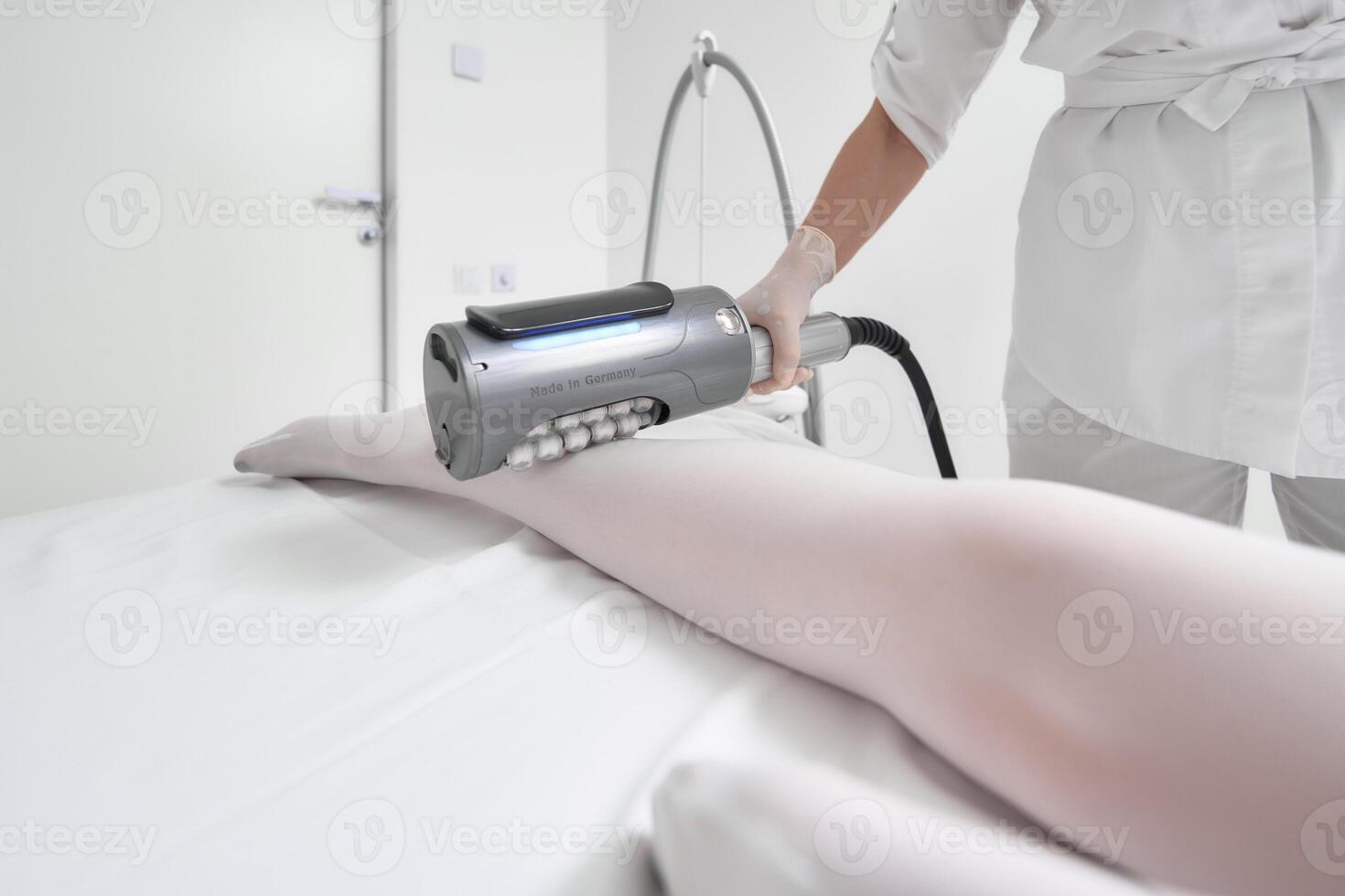 Anti-cellulite massage proven effectiveness Stratosphere photo