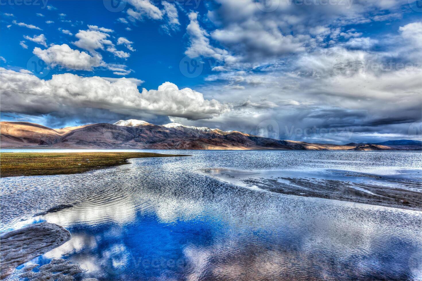 Lake Tso Moriri, Ladakh photo