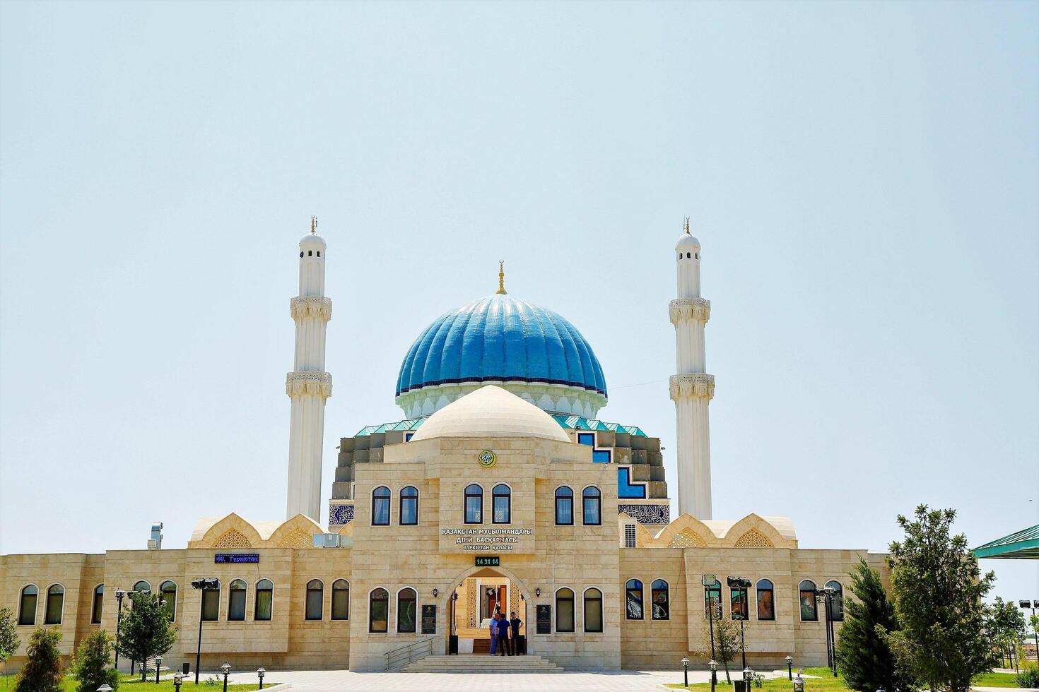 the world best and beautiful masjid photo