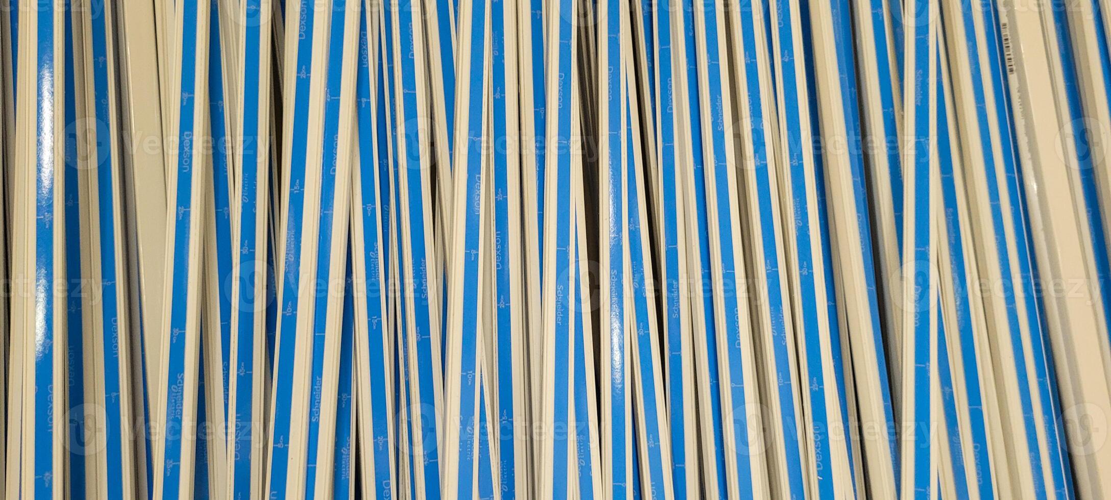 blue and white plastic straw photo