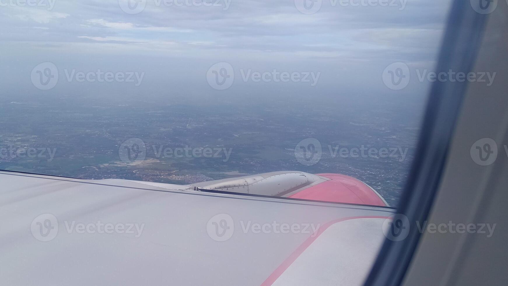 The view outside the plane from the window photo