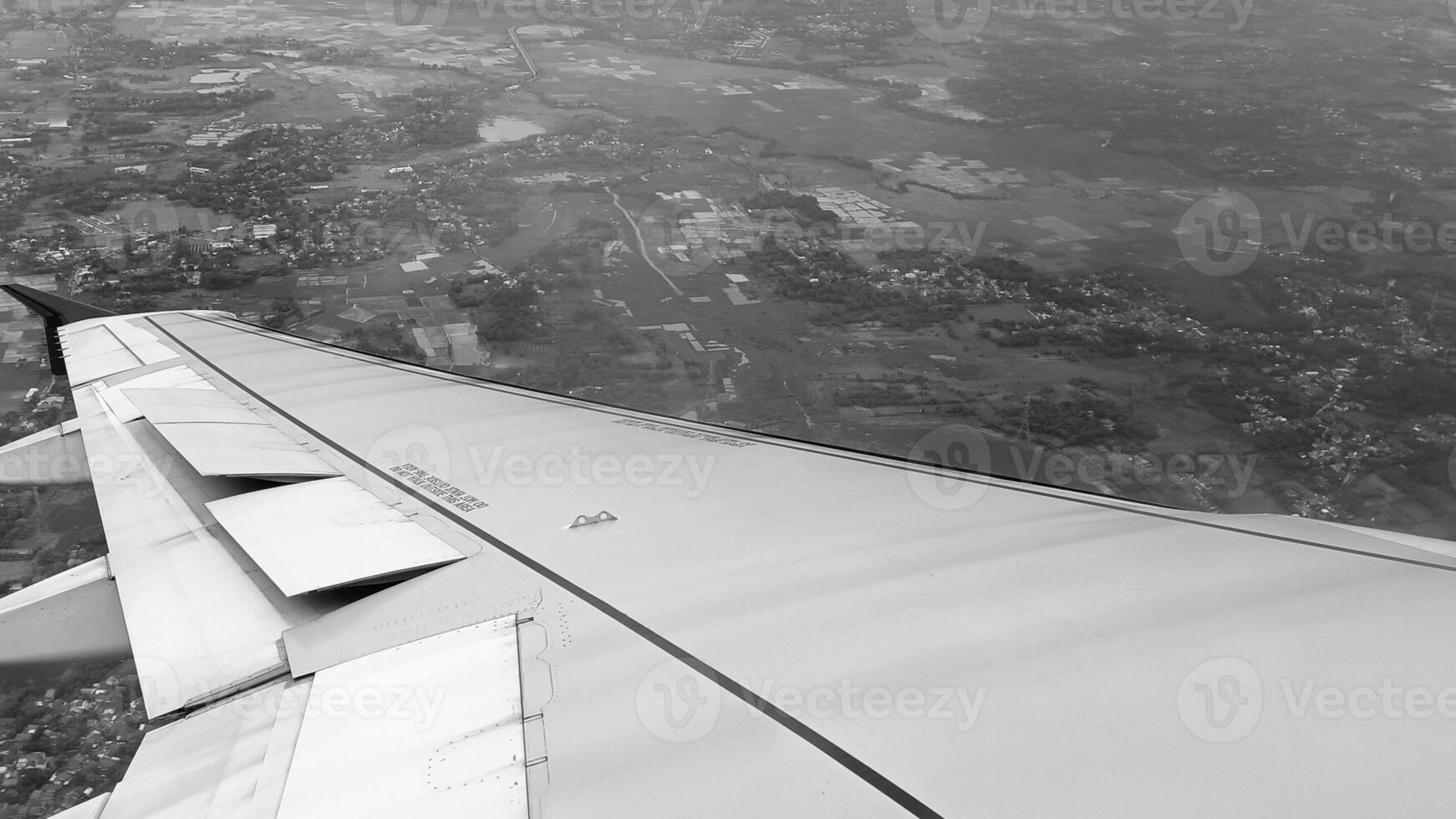 The view outside the plane if you look from the window photo