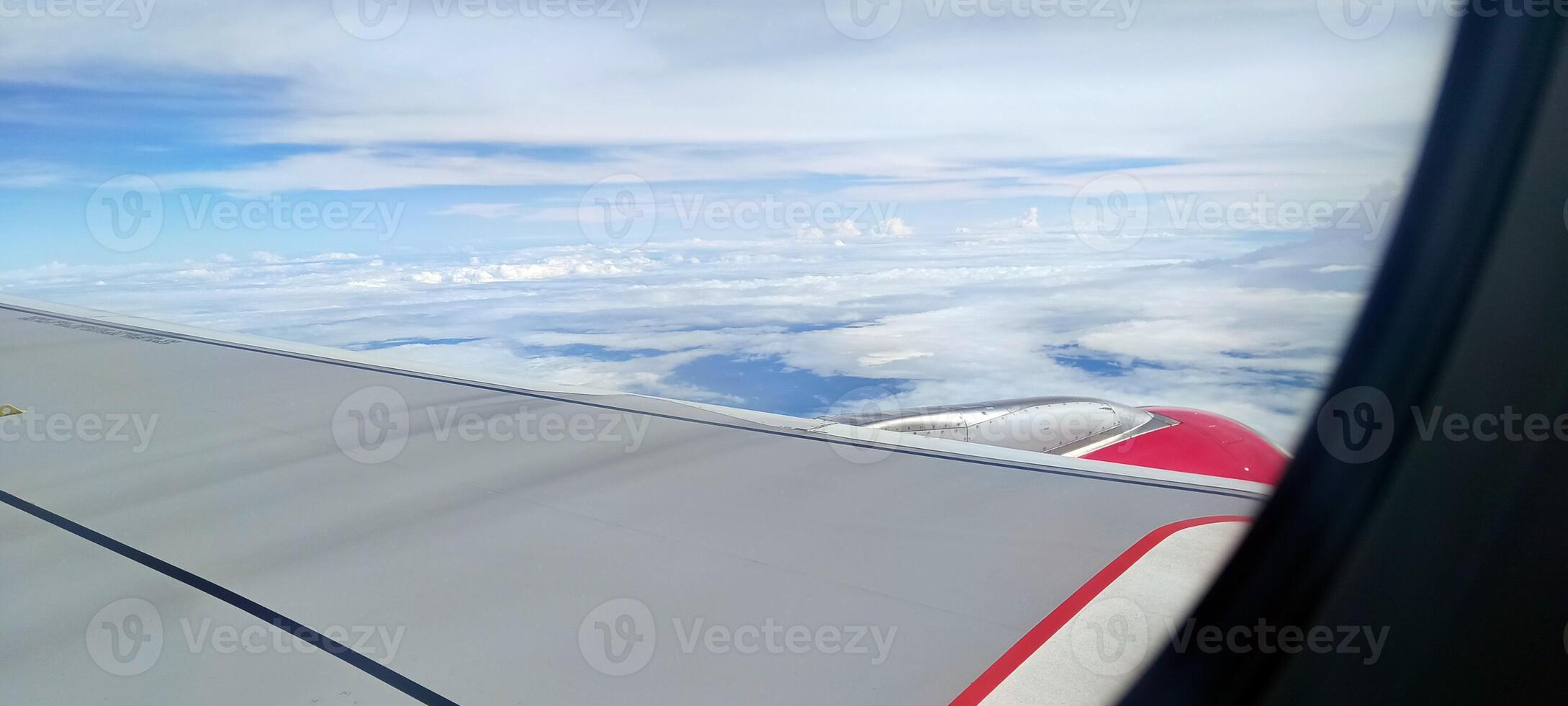 The view outside the plane from the window photo