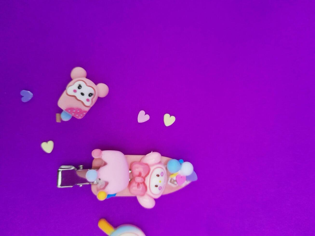 clips on a purple background photo