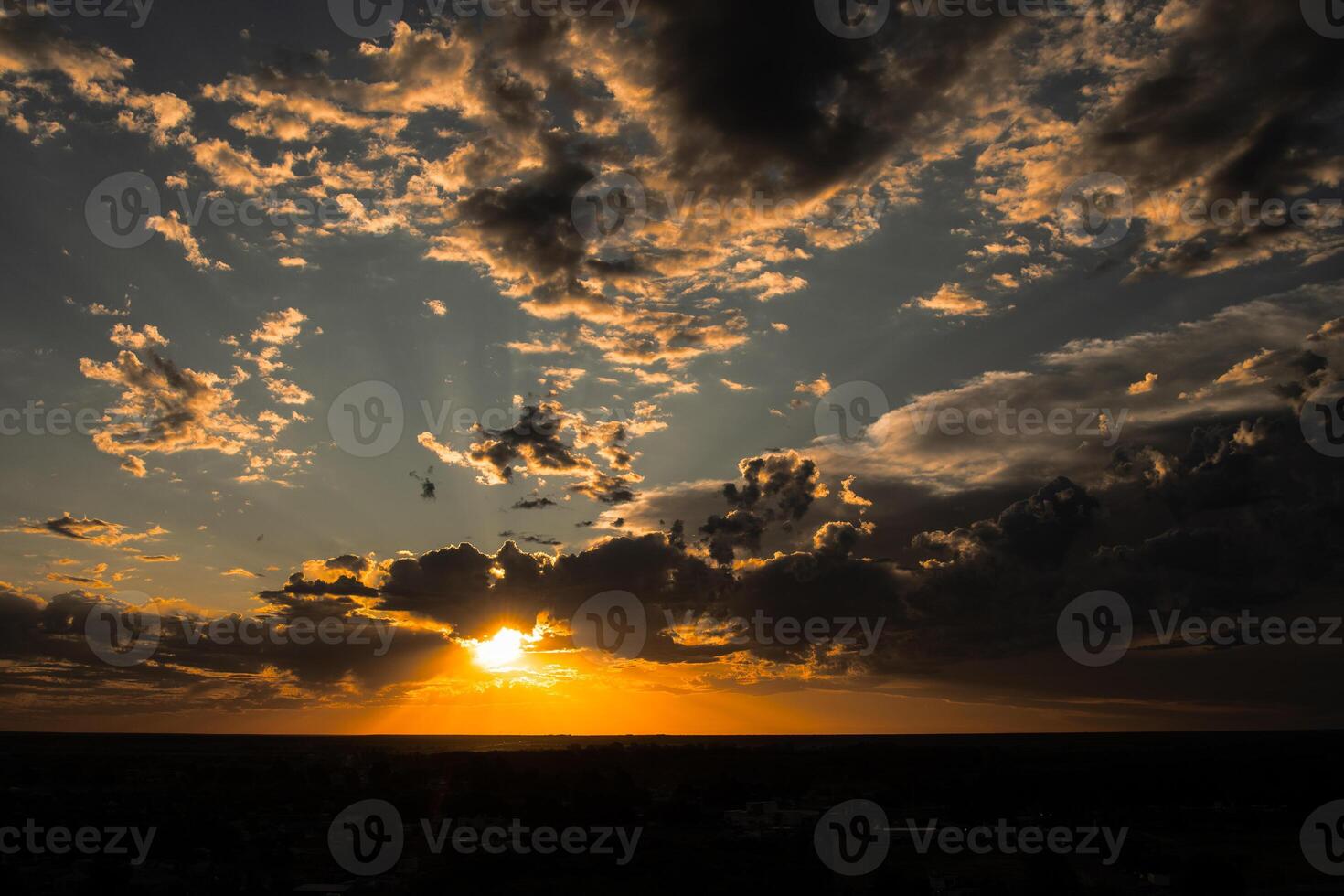 Sunset en steppe photo