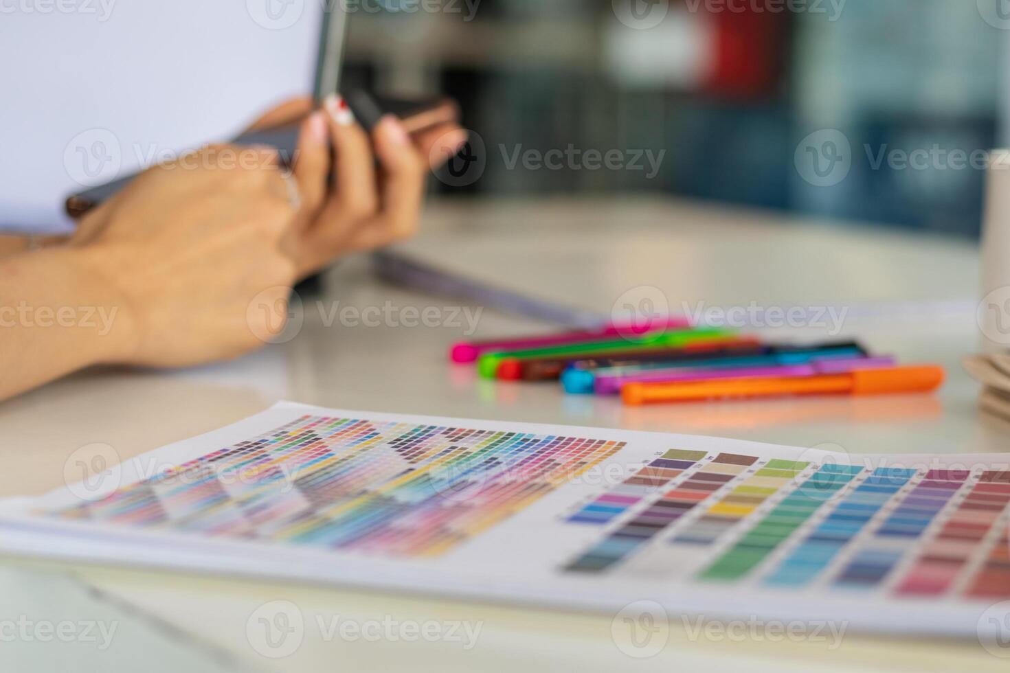 Smooth Focus, group of web designers are working together to develop mobile responsive website with UI UX Front End Designer Previewing. website designers in form of mobile applications with UI UX photo