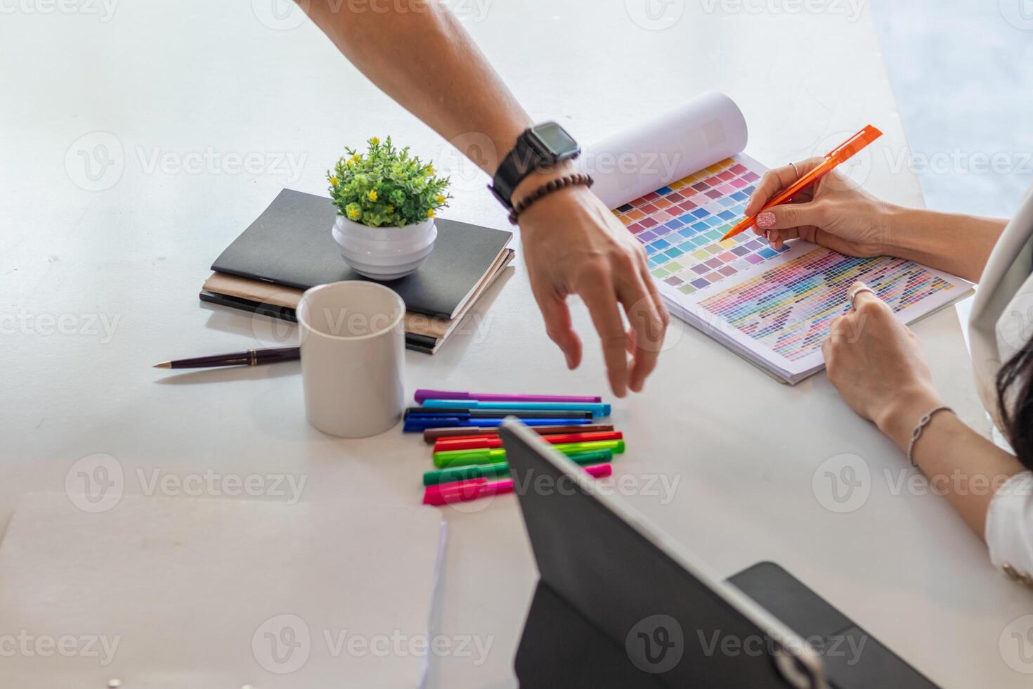 Smooth Focus, group of web designers are working together to develop mobile responsive website with UI UX Front End Designer Previewing. website designers in form of mobile applications with UI UX photo