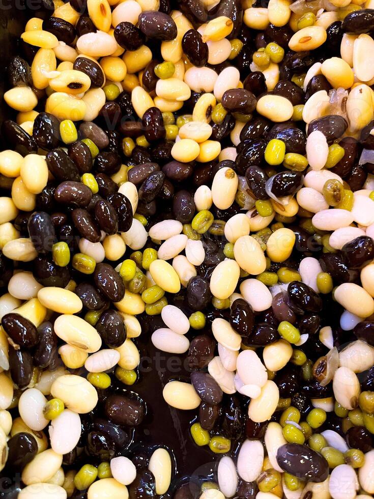 varieties of beans, beans and lentils, various kidney beans, Mixed dry beans photo