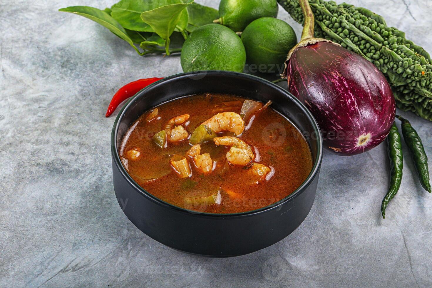 Spicy and Sour Soup with Prawns photo