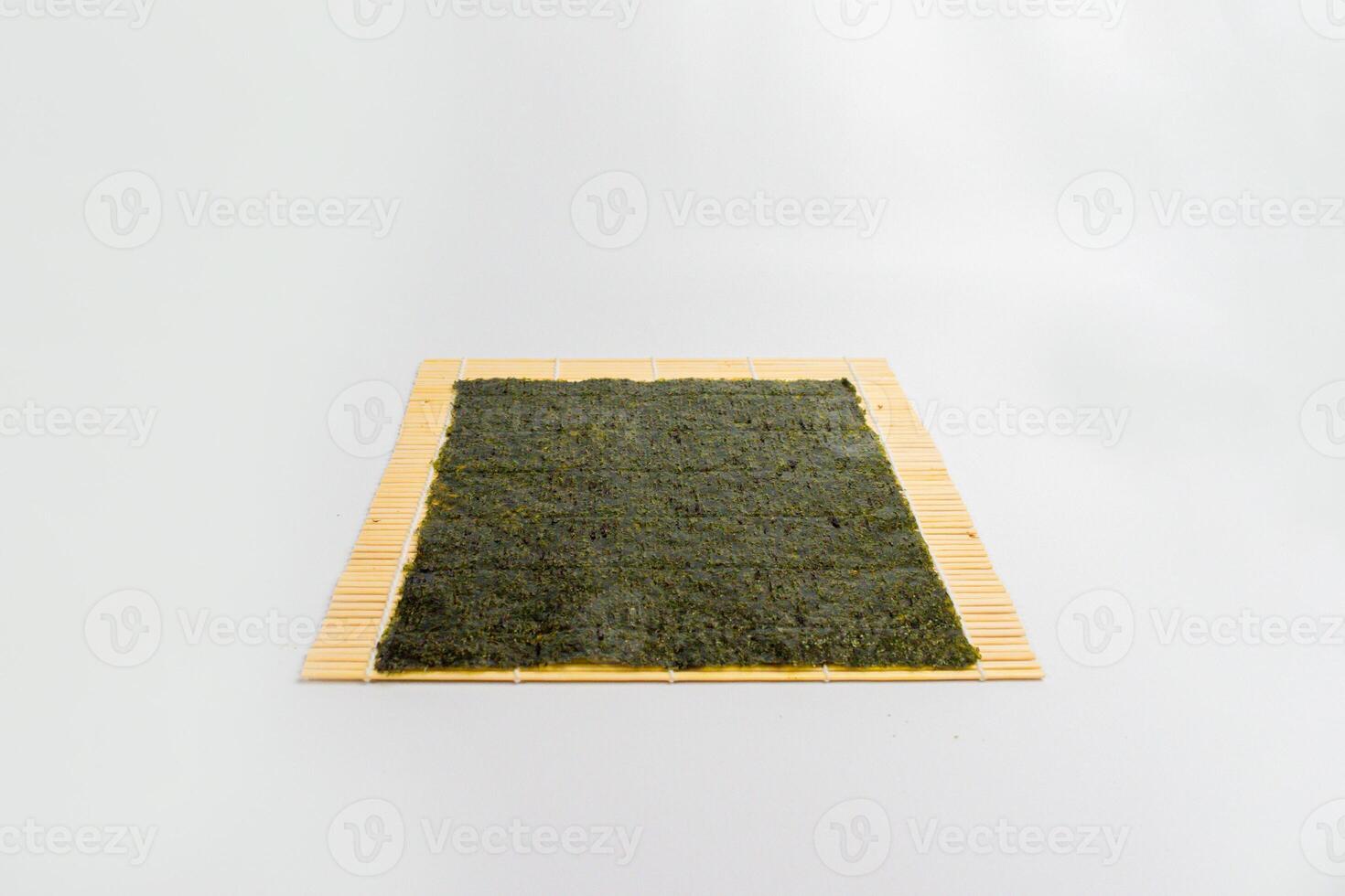 Step-step to Make Gimbap, Korean Roll Rice photo