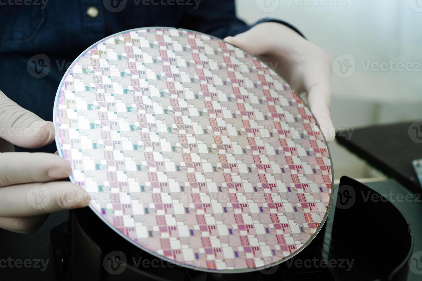Silicon wafer for manufacturing semiconductor of integrated circuit. photo