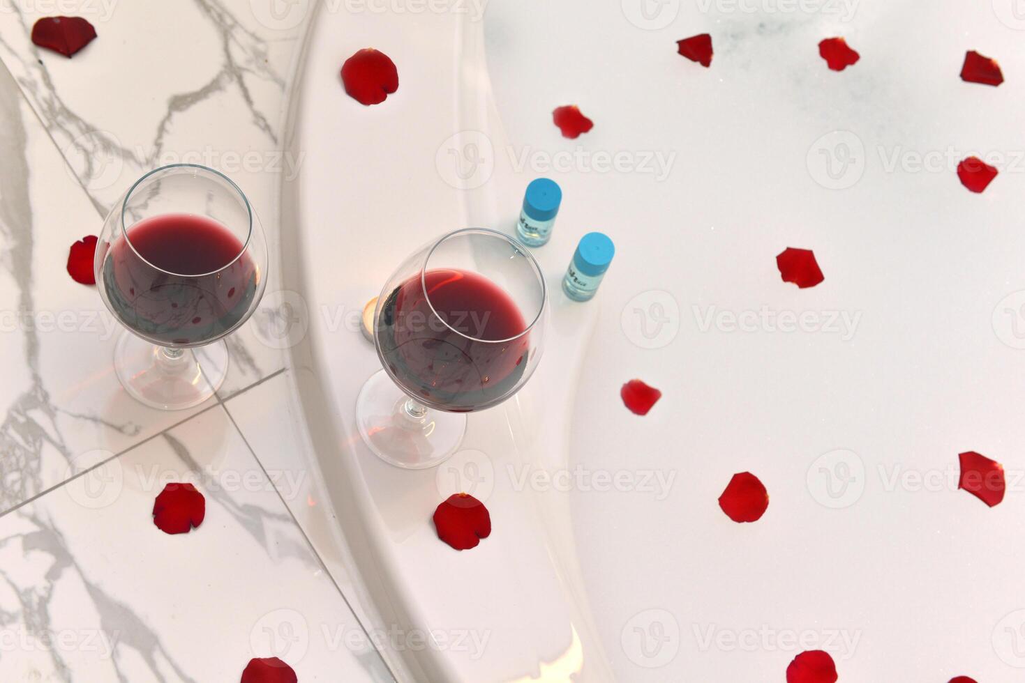 Luxury Hotel room with jacuzzi and red vines photo