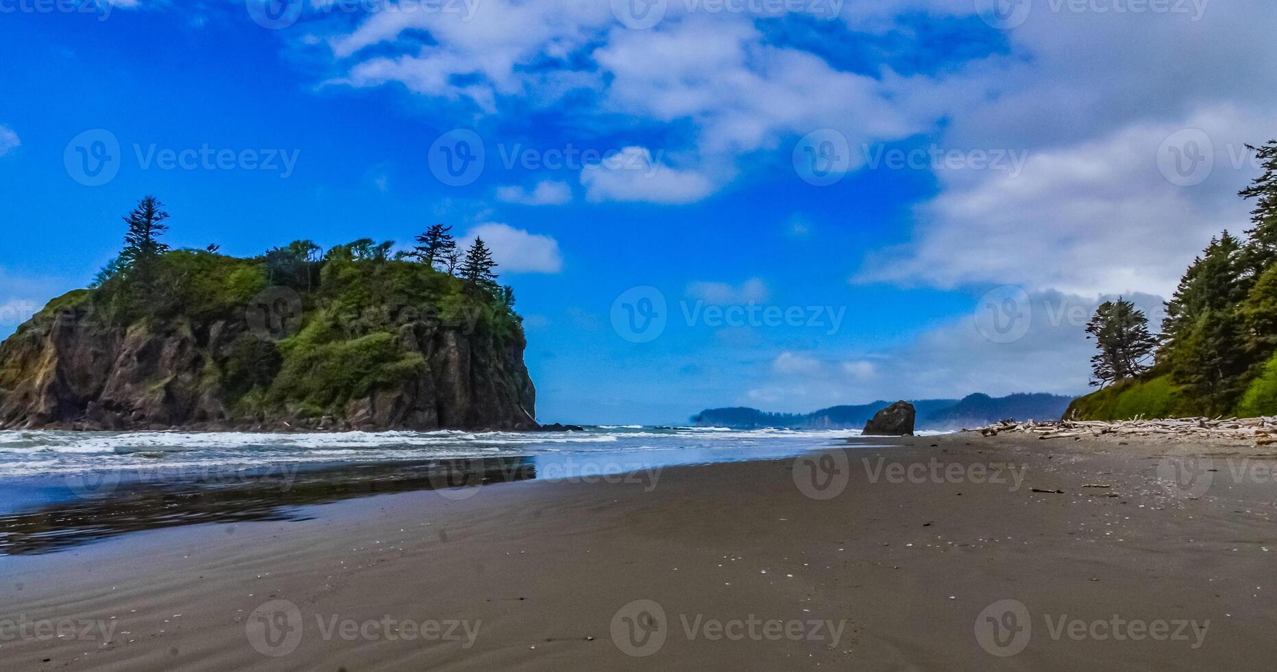 Marine landscape. Small islands and rocks on the shores of the Pacific Ocean in Olympic National Park, Washington photo